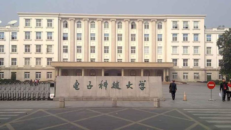E24电阻阻值差异解析：揭秘不同规格的应用场景